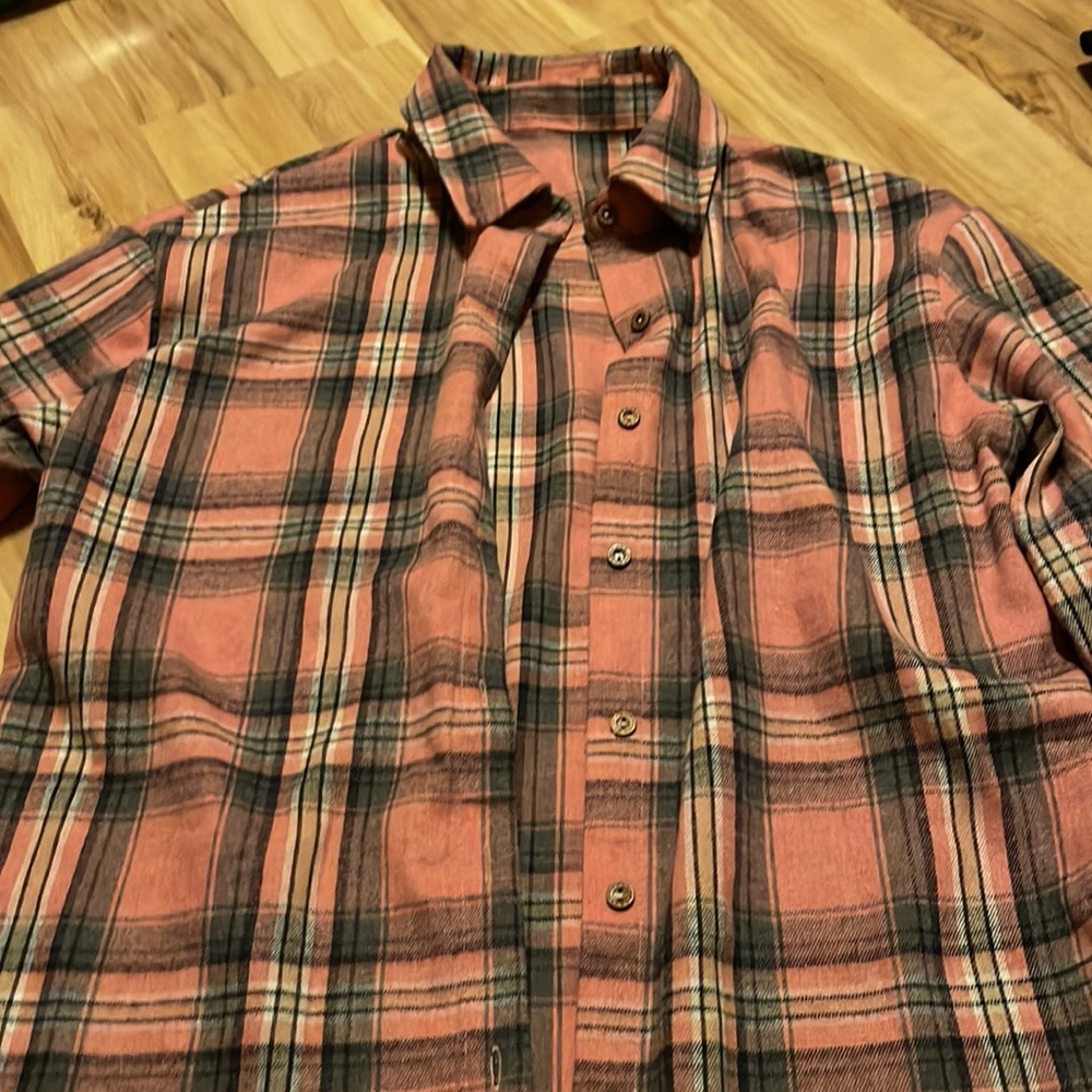 Pink flannel - Picture 2 of 3